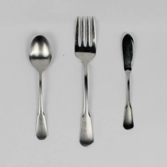 Lot Of 3 Oneida Silver Independence Flatware Spoon, Butter Knive, Serving Fork