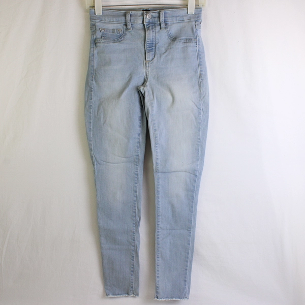 Gap Denim Favorite Jegging Light Wash Raw Hem Women's Size 26 Reg