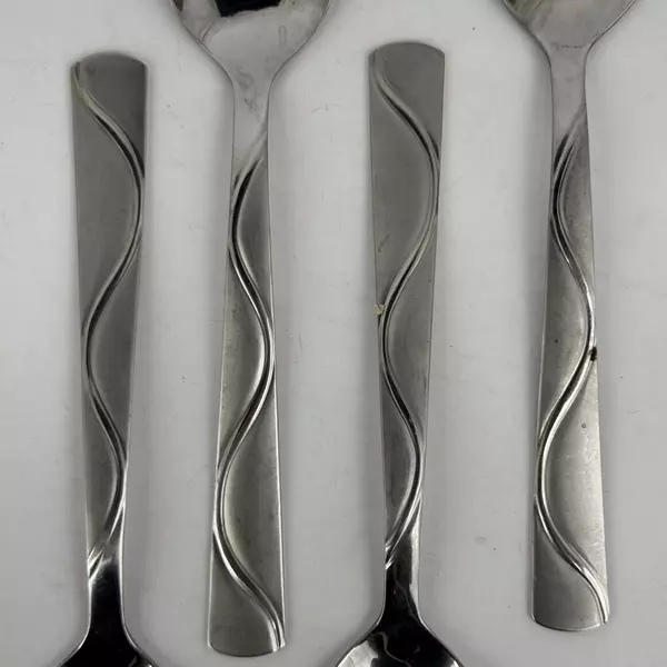 Lot of 4 Cambridge Soup Spoons Boa Frost Stainless Steel 7 7/8" Made in China