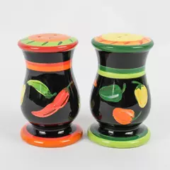 Set Of 2 Matching Unbranded Ceramic Salt & Pepper Shakers Chili Pepper Pattern