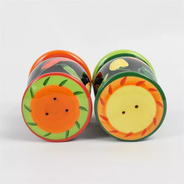 Set Of 2 Matching Unbranded Ceramic Salt & Pepper Shakers Chili Pepper Pattern