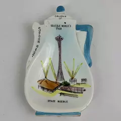 Vintage 1962 Seattle Worlds Fair Souvenir Spoon Rest Space Needle Flawed