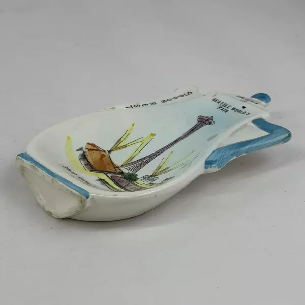 Vintage 1962 Seattle Worlds Fair Souvenir Spoon Rest Space Needle Flawed