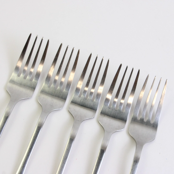 Lot Of 5 Oneida Silver Emma (Stainless, Satin) Oval Dinner Forks 8" Long