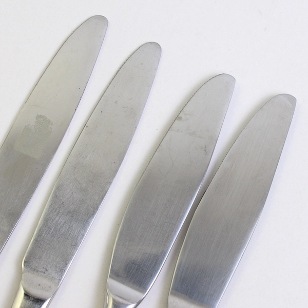 Lot Of 4 Oneida Silver Emma (Stainless, Satin) Dinner Knifes 9.5" Long