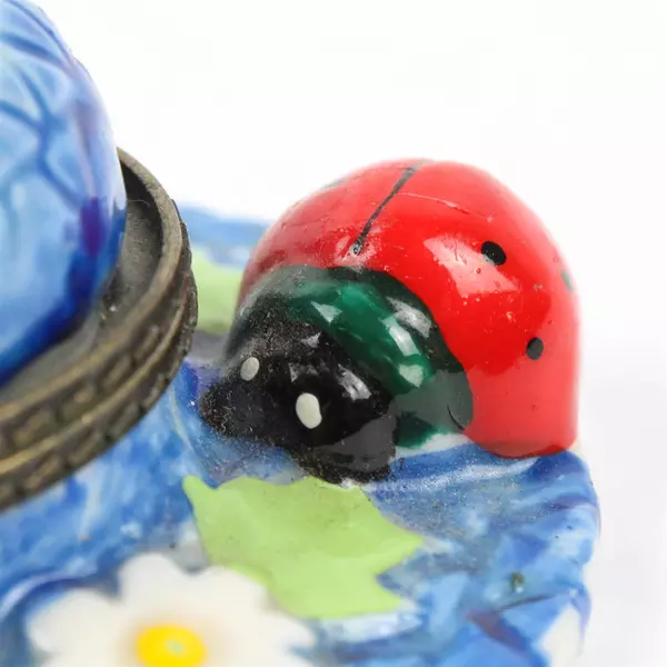 Unbranded Ceramic/Porcelain Trinket Box Blue Sun Hat With Lady Bugs 3" Diameter
