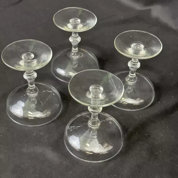 Set of 4 Clear Champagne Glasses Bamboo Type Stem