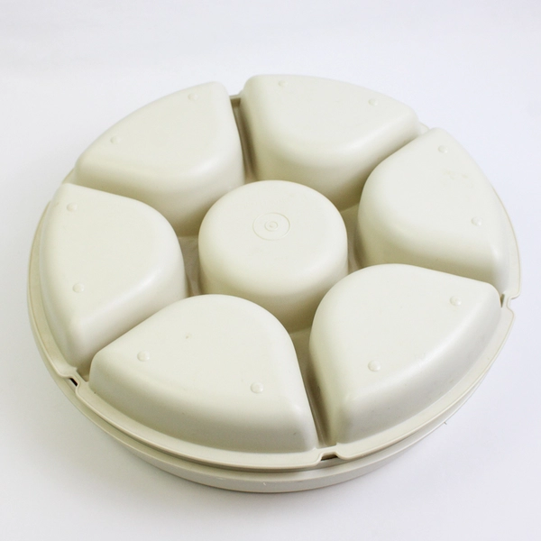 Tupperware Serving Center Veggie Tray 12" Missing Dip Cup