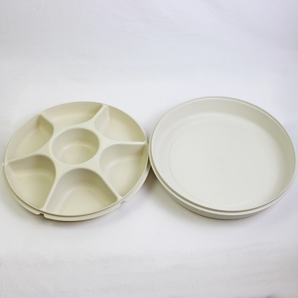 Tupperware Serving Center Veggie Tray 12" Missing Dip Cup