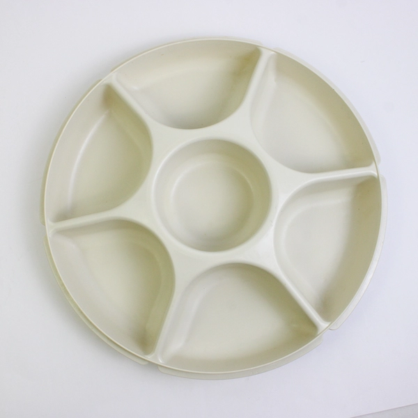 Tupperware Serving Center Veggie Tray 12" Missing Dip Cup