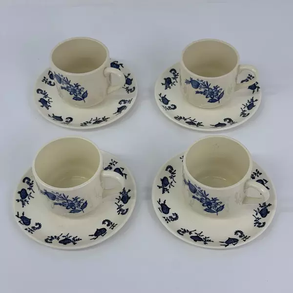 Set of 4 Vintage SCIO Blue Onion Cups and Saucers