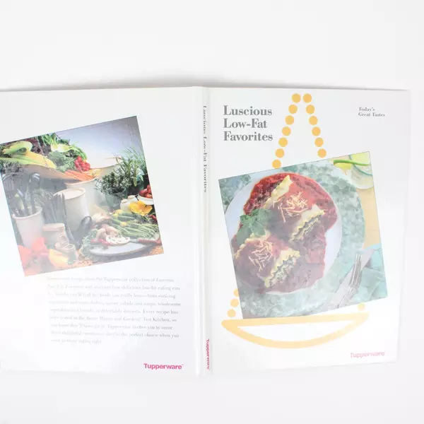 Tupperware Luscious Low-Fat Favorites Features Today's Great Tastes 1993 HC