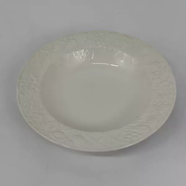 Mikasa English Countryside Round Vegetable Serving Bowl 9.25 Inch White DP900