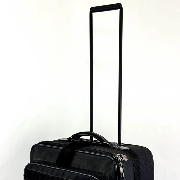 Smuggler Black Carry On Suitcase Collapsible Handle 2 Wheels 22 Inch