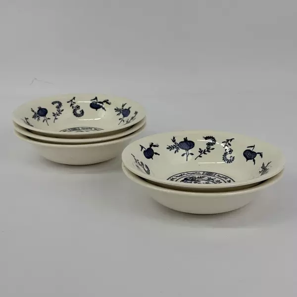 Set of 5 Vintage Scio Pottery Blue Onion Cereal Bowls