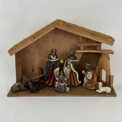 Vtg Wooden Creche With 7 Ceramic Nativity Figurines Made in China 12 x 17.5 Inch