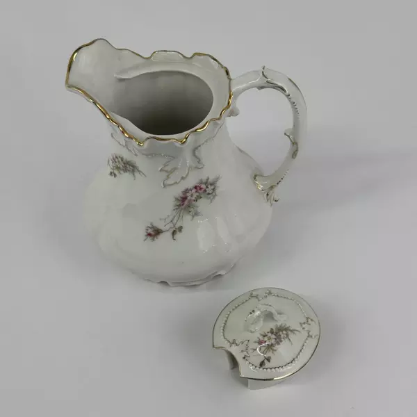 Vtg Welmar Porcelain Pitcher White Pink & White Flowers Gold Leaf Pattern Trim