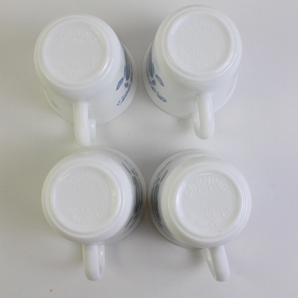 Lot of 4 Corning Corelle Blue Hearts Sloped Side Coffee Mugs