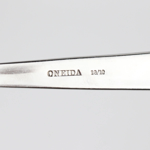 Lot of 10 Oneida Amsterdam Spoons Stainless Steel Glossy Finish Frosted Handle