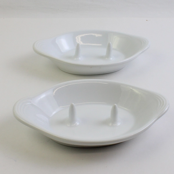 Lot Of 2 Bandwagon White Baked Potato Or Apple Ceramic Dish 1.5" Spikes 8"x 5.5"