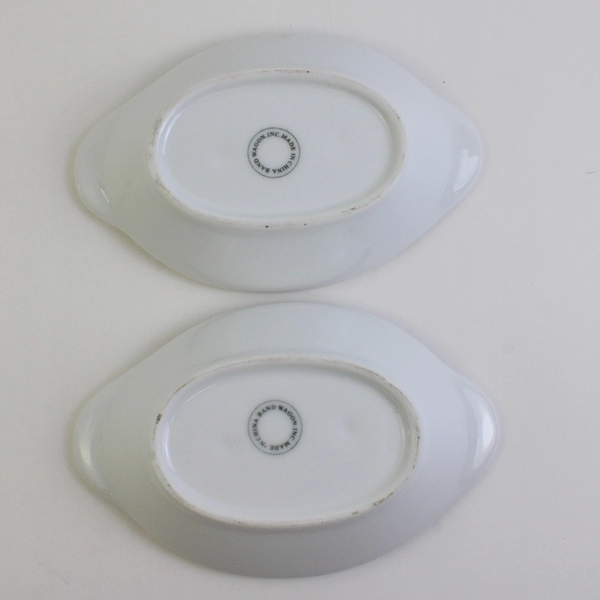 Lot Of 2 Bandwagon White Baked Potato Or Apple Ceramic Dish 1.5" Spikes 8"x 5.5"