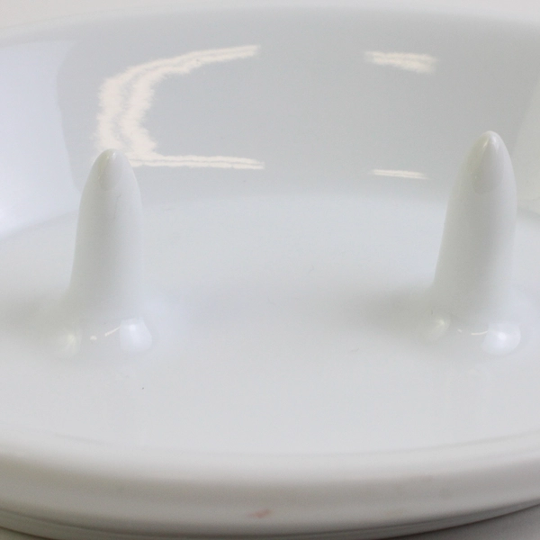 Lot Of 2 Bandwagon White Baked Potato Or Apple Ceramic Dish 1.5" Spikes 8"x 5.5"