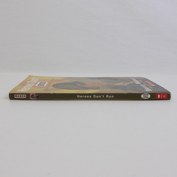 Heroes Don't Run by Harry Mazer 2005 Scholastic Paperback