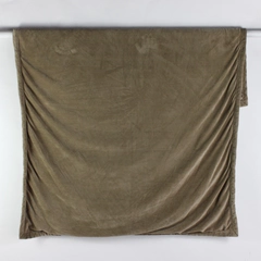 Artisan De Luxe Home Solid Brown Fuzzy Throw Blanket 100% Polyester 48" x 61"