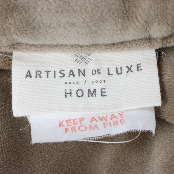 Artisan De Luxe Home Solid Brown Fuzzy Throw Blanket 100% Polyester 48" x 61"