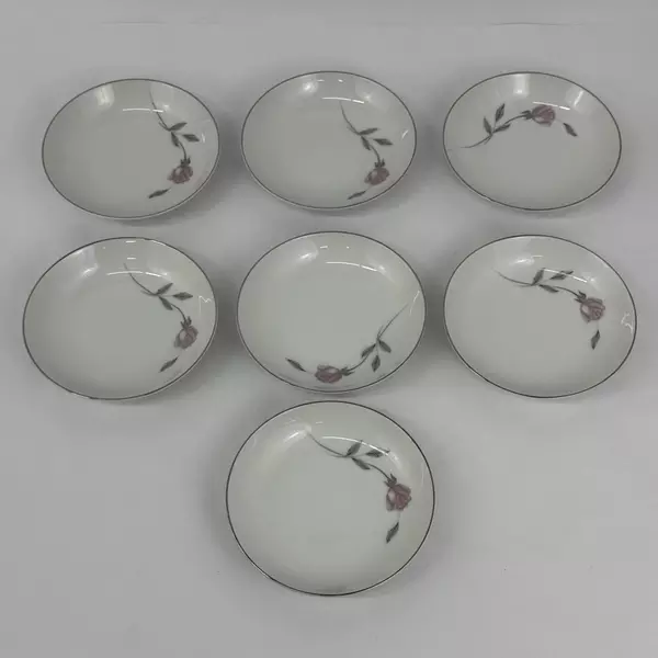 Set of 7 Mikasa Primrose Fruit Bowls With Platinum Rims 5.75 Inch