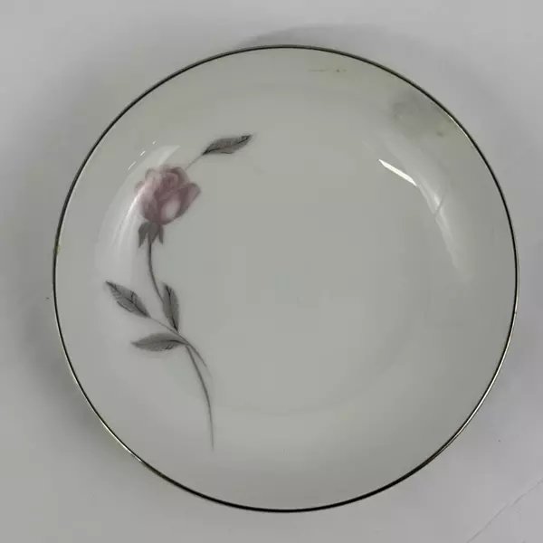 Set of 7 Mikasa Primrose Fruit Bowls With Platinum Rims 5.75 Inch