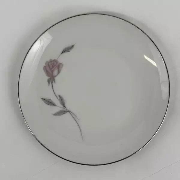 Set of 7 Mikasa Primrose Bread Plates With Platinum Rims 6.25 Inch