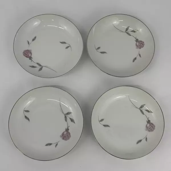 Set of 4 Mikasa Primrose Coupe Soup Bowls With Platinum Rim 7.5 Inch