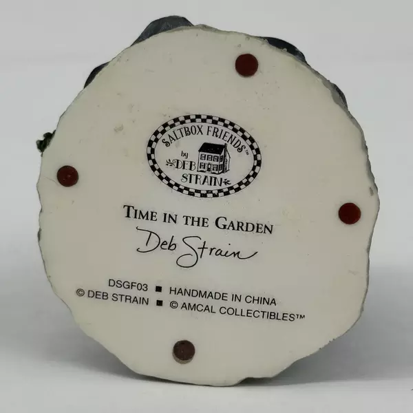 Vintage Saltbox Friends by Deb Strain Figurine Time in the Garden DSGF03