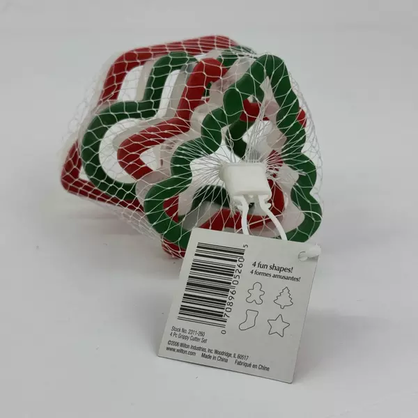 Wilton Grippy Plastic Christmas Holiday Cookie Cutters 4 PC Set New