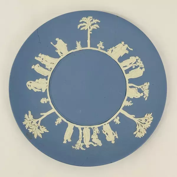 VTG Wedgwood Blue Jasperware 9.5 Inch Cake Plate Neoclassical Made In England