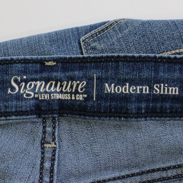 Signature By Levi Strauss Women's 22W Modern Slim Skinny Jean