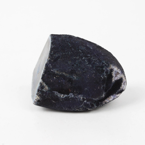 Cut and Polished Agate Geode 2.5" x 2.25" Weighs 204 g