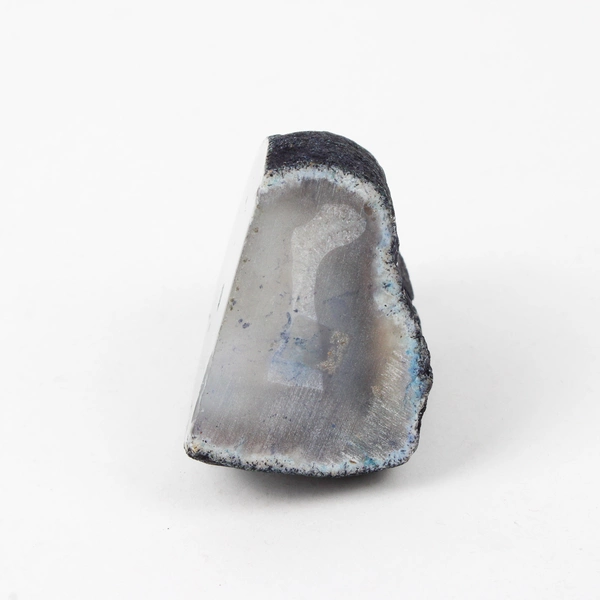 Cut and Polished Agate Geode 2.5" x 2.25" Weighs 204 g