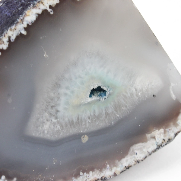 Cut and Polished Agate Geode 2.5" x 2.25" Weighs 204 g