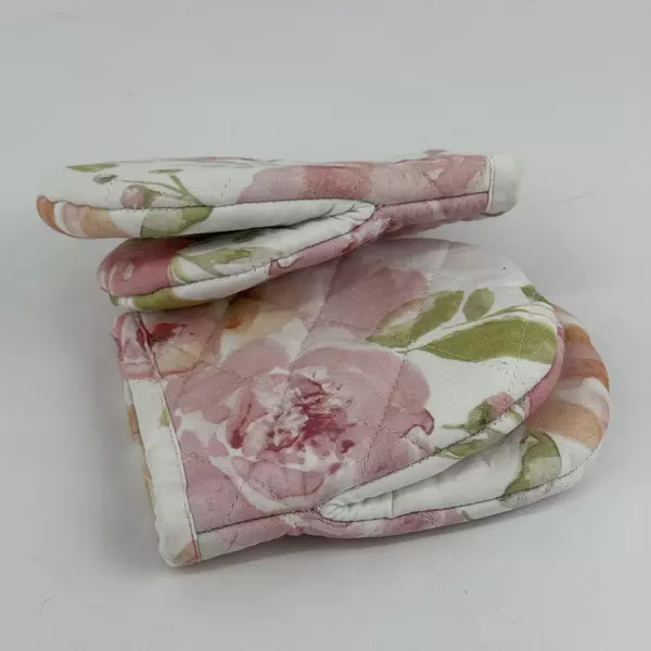 Lot Of 2 Pink Rose Pattern Cloth Oven Mitts