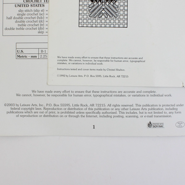 Lot of 2 Leisure Arts Craft Leaflets Cross Stitch 1992 Crochet Edgings 2003