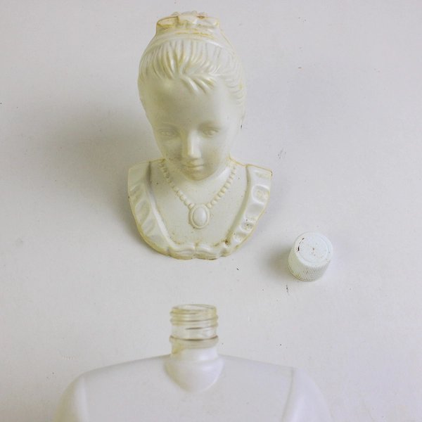Vintage Avon Young Girl Decanter Moonwind Foaming Bath Oil (Empty Bottle, 4 Oz)