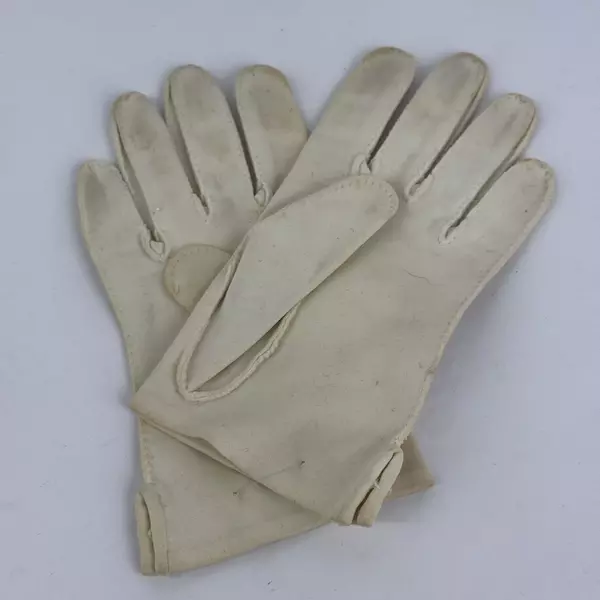 Vintage Women's Dress Gloves Cream Color Size Small Flawed