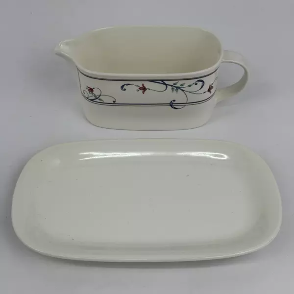 Mikasa Intaglio Annette Gravy Boat White with Red Flowers CAC20