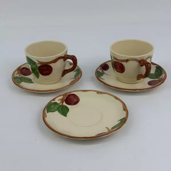 Lot of 2 Franciscan Apple Earthenware Cups and 3 Saucers California USA