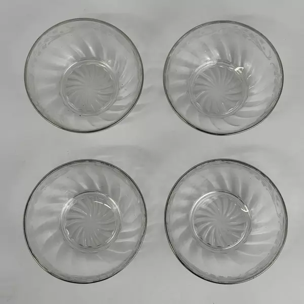 Set of 4 Clear Glass Spiral Lily Of The Valley Fruit Bowls With Platinum Rims
