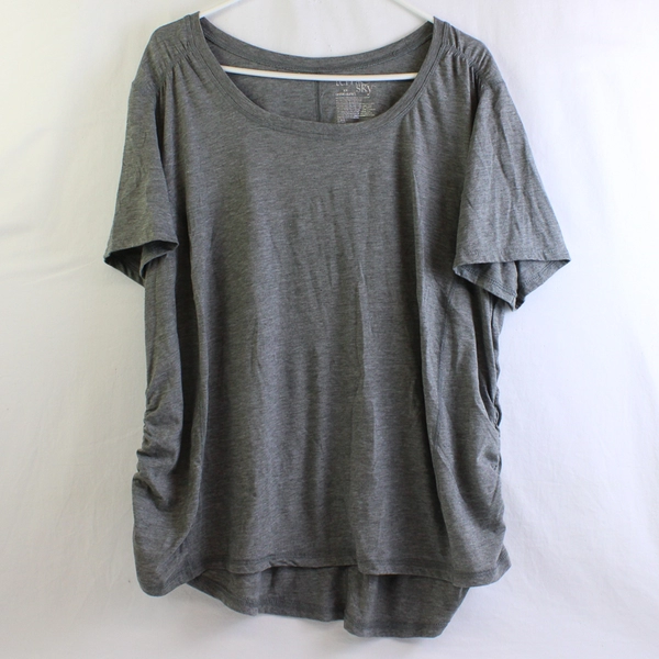 Terra & Sky Gray Short-Sleeve Ruched Sides T-Shirt Women's 20W-22W