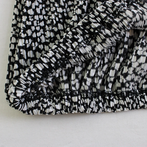 Zara Black and White Spotted Flared Sleeve Blouse Women's Size Medium