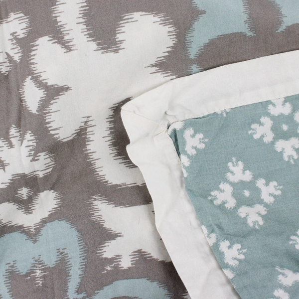 Real Simple King Duvet Cover Gray/Blue/White Abstract Flower Pattern